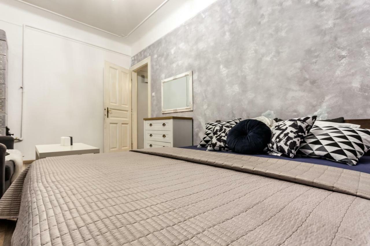 Apartment On Sharanevycha Lemberg Exterior foto